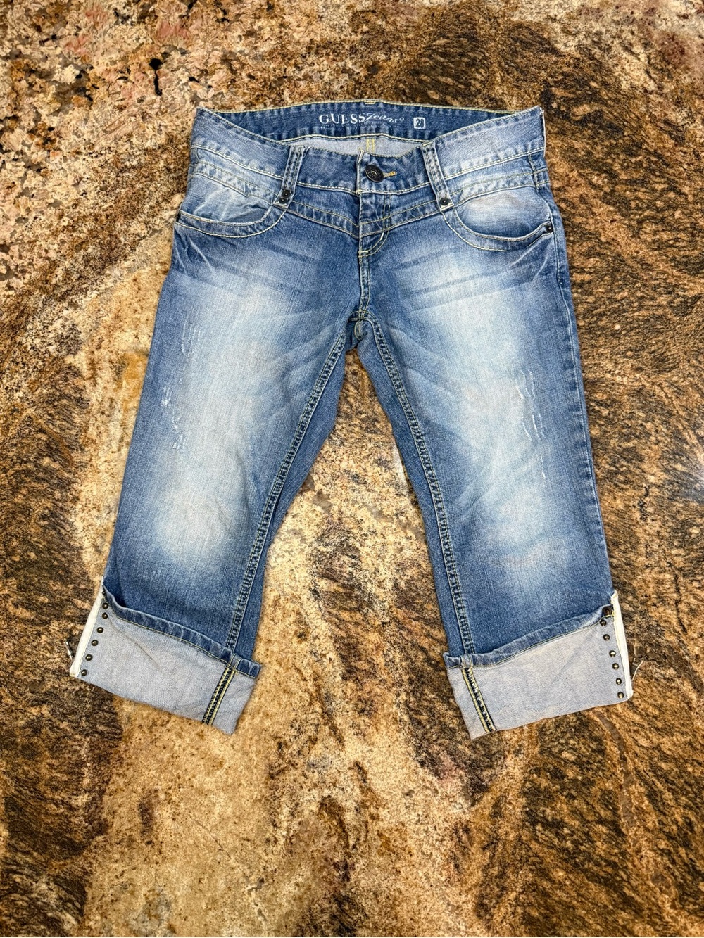 Guess Y2K Light Blue Stud-Trim Cropped Capri Jeans